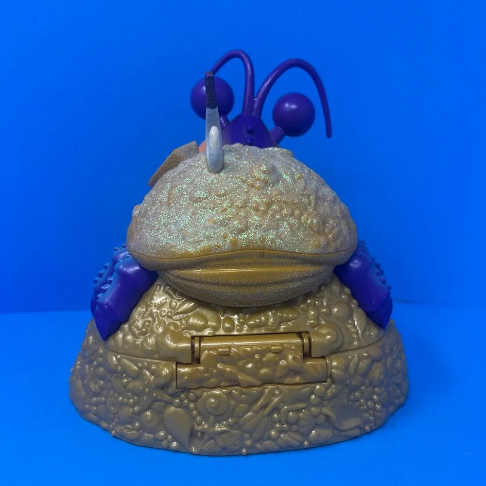 Disney Moana Tamatoa Jewelry Box Gold Purple Singing Lights Sounds Maui Hook
